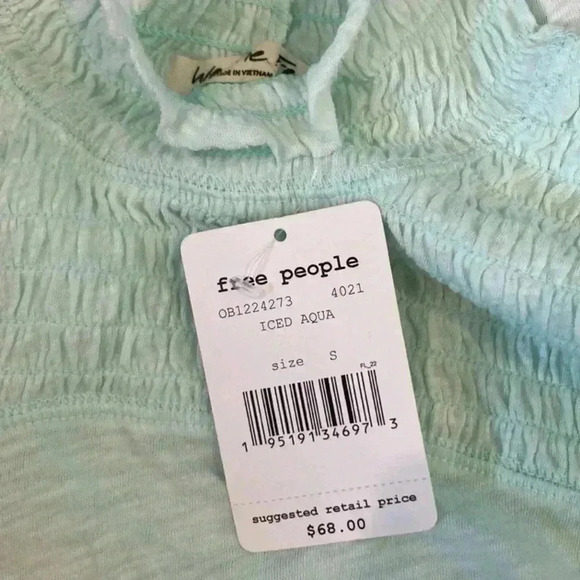 New with tags We the free Womens Caroline Smocked Turtleneck Top - Picture 5 of 7